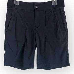Athleta Trekkie North black bermuda shorts, 9” inseam, women’s size 6